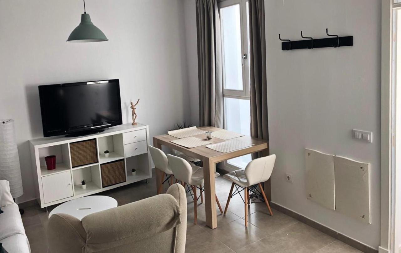Apartamento Gran Teatro Falla-La Caleta كاديز المظهر الخارجي الصورة
