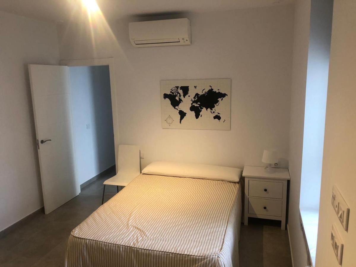 Apartamento Gran Teatro Falla-La Caleta كاديز المظهر الخارجي الصورة